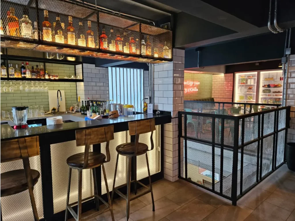 constructoradacyjf remodelación completa del restaurante COCINA